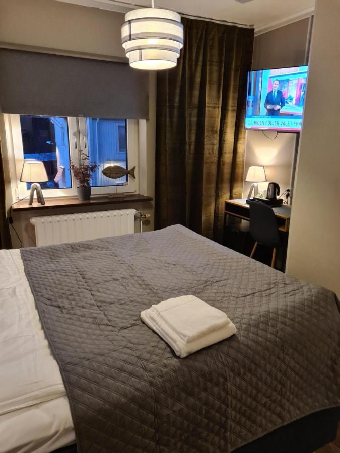 Dala-Jaerna Hotell Och Vandrarhem Екстер'єр фото